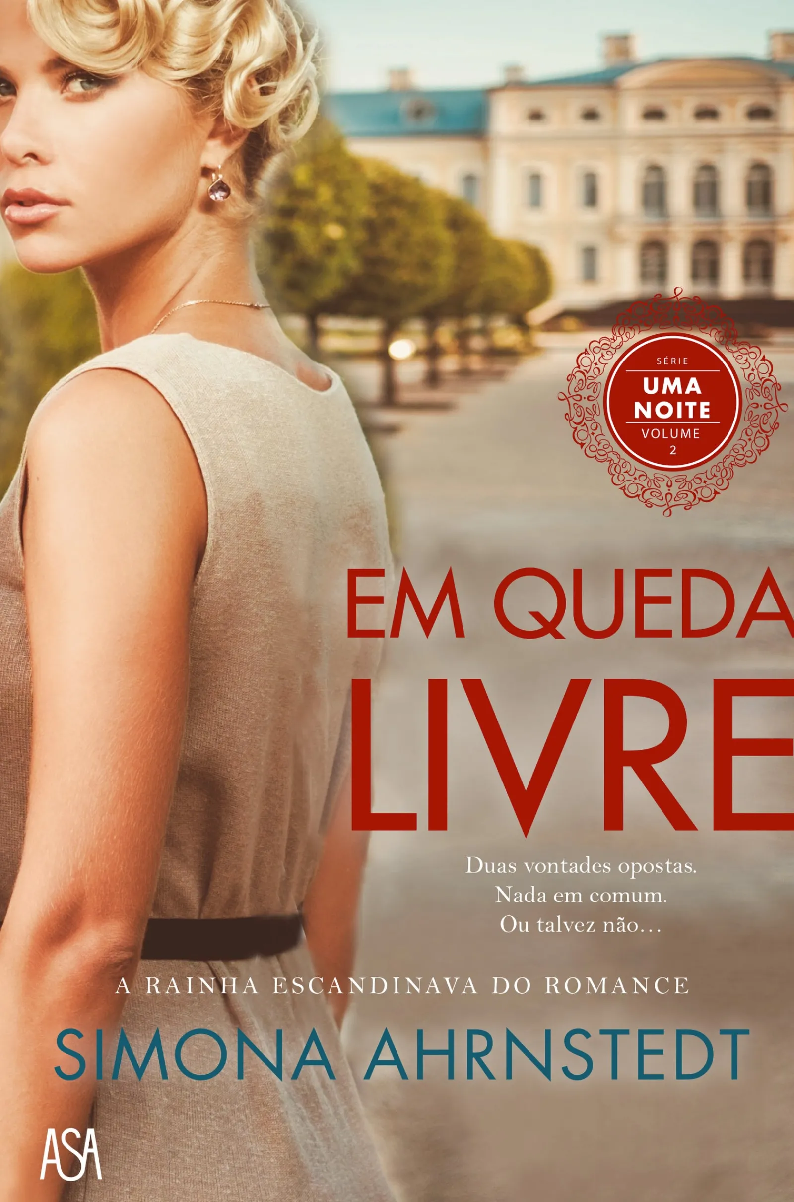 Asa Em Queda Livre de Simona Ahrnstedt^ Romance