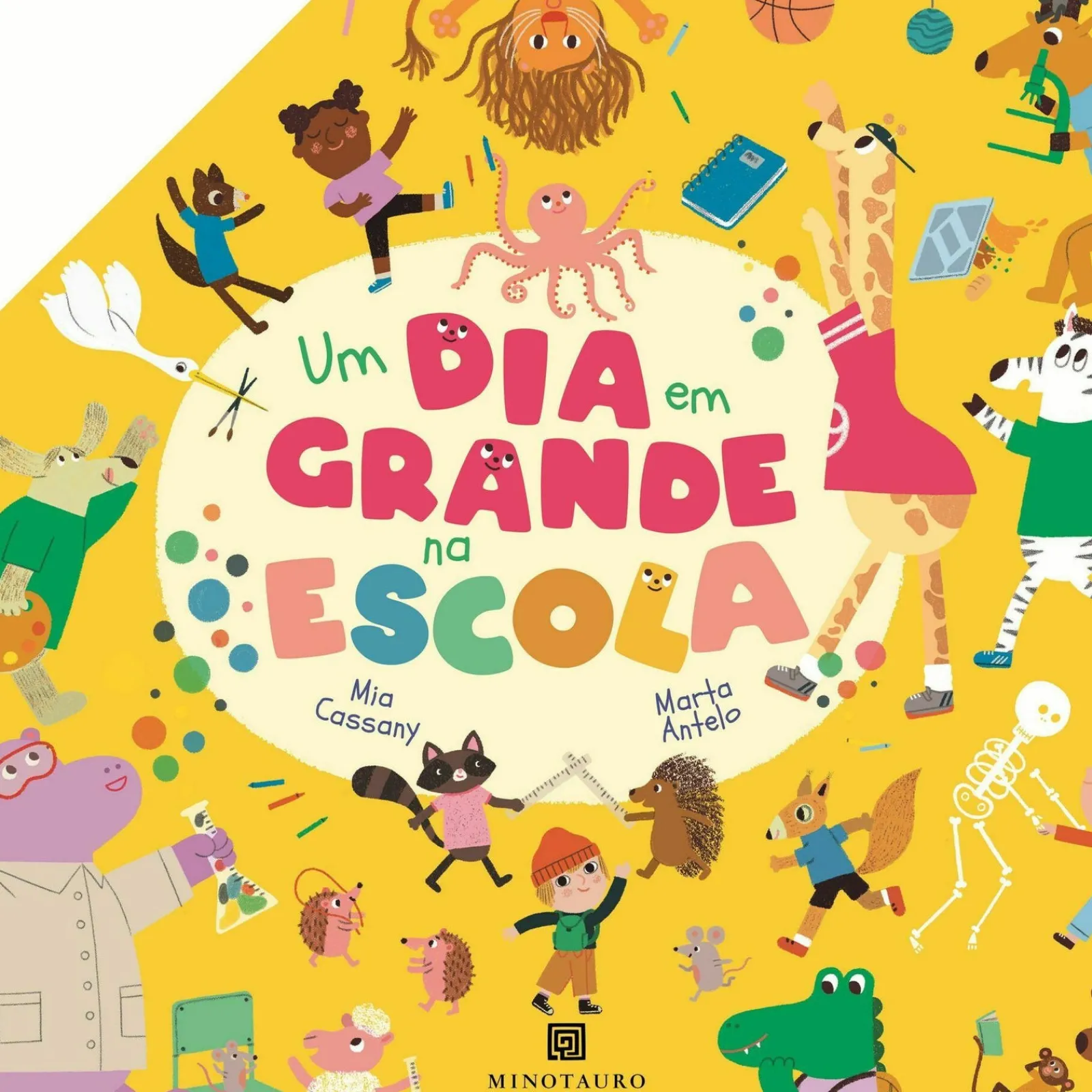 Minotauro Um Dia em Grande na Escola de Mia Cassany^ Literatura Infantil